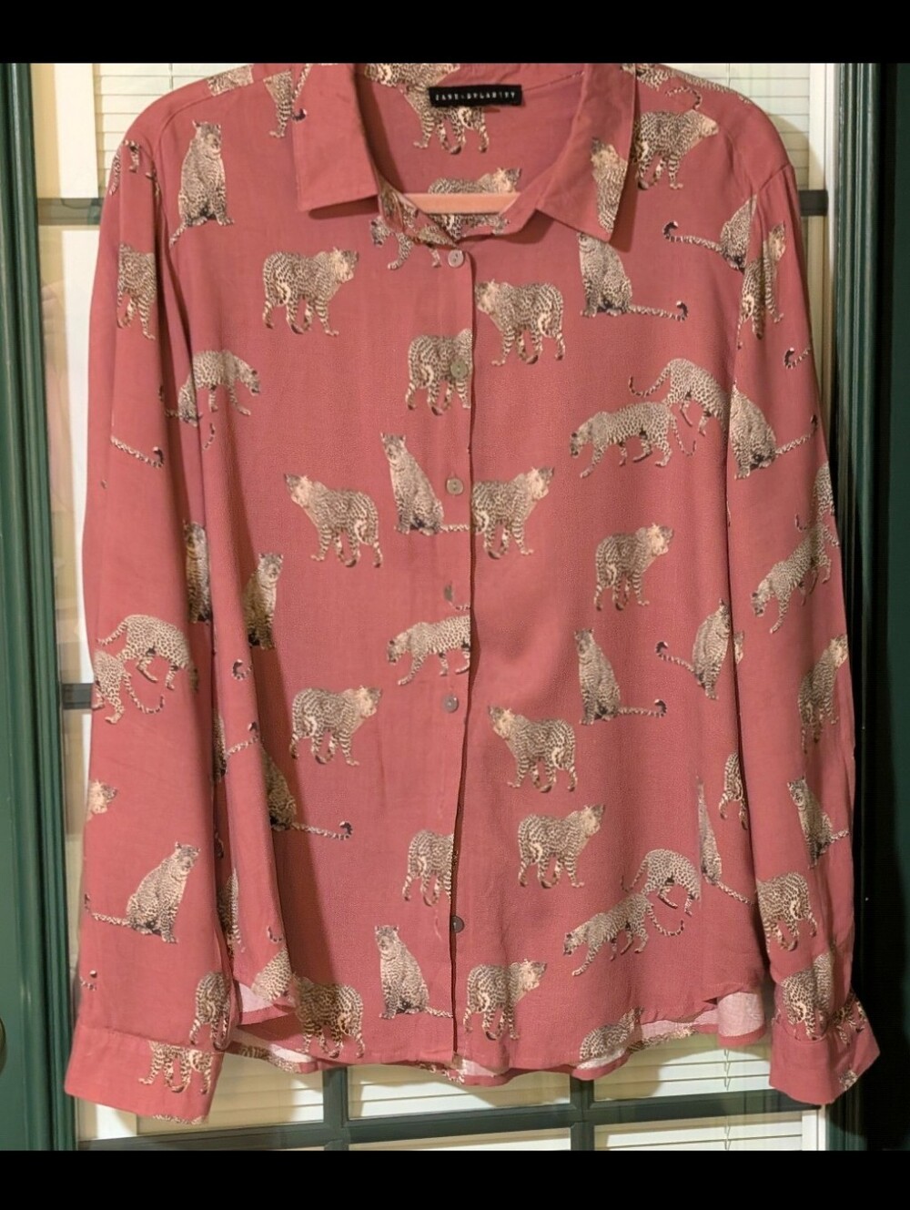 Jane + Delancy Women's Mauve Leopard Print Button-Up Shirt
